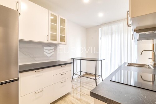 Zagreb, Trnje, Kruge, potpuno renoviran dvosoban stan, 55m2, PRVO USELJENJE