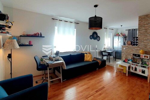 Istra, okolica Višnjana, simpatičan stan u prizemlju NKP 66,18m2, dvije spa...