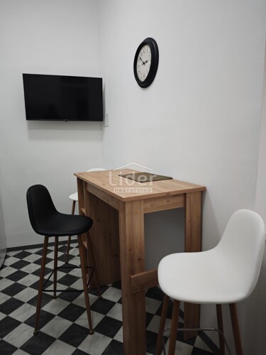 Thumbnail 6225247 - 4