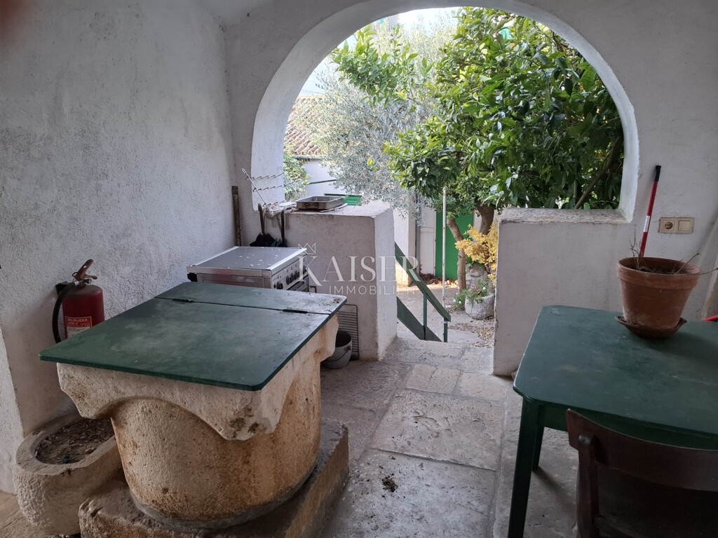 Image 6225332 - 1