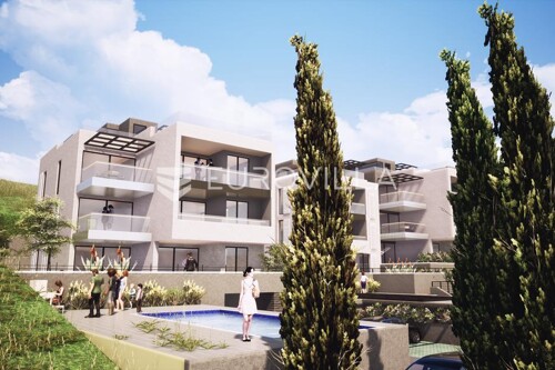 Trogir, luksuzni penthouse s panoramskim pogledom i bazenom