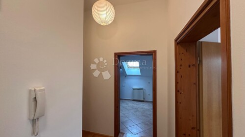 Thumbnail 6225807 - 10