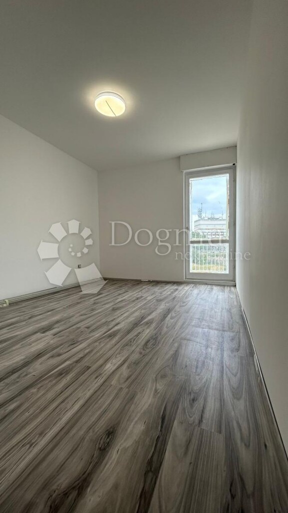 Image 6225823 - 3