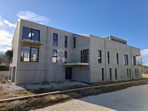 POREČ - Stan u novogradnji blizu grada i mora (S4)