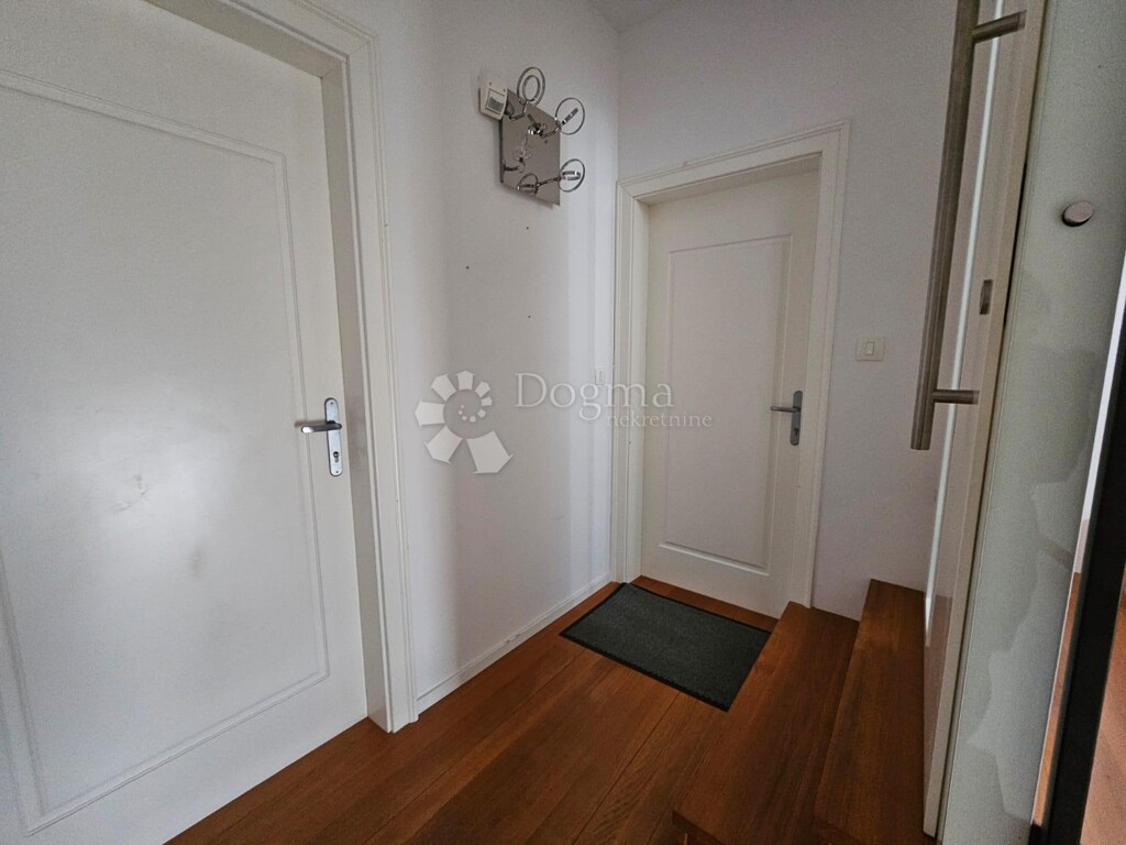 Image 6225873 - 2