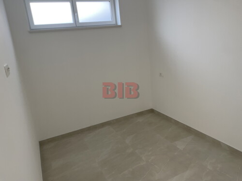 Thumbnail 6225931 - 5