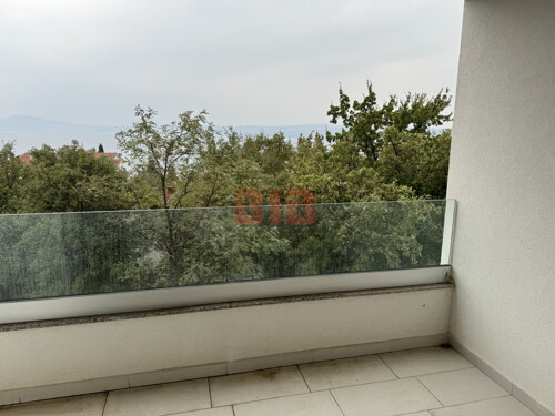 Thumbnail 6225985 - 10