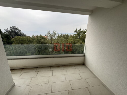 CRIKVENICA,NOVOGRADNJA,2S+DB,PARKING,150 METARA DO MORA