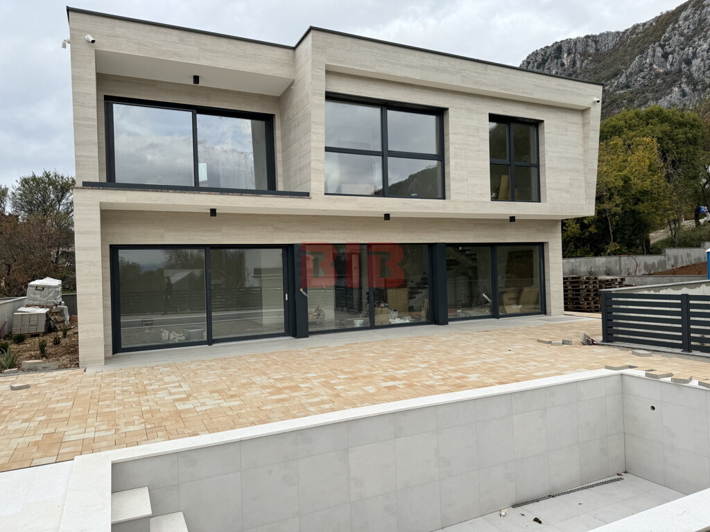 Image 6225989 - 6