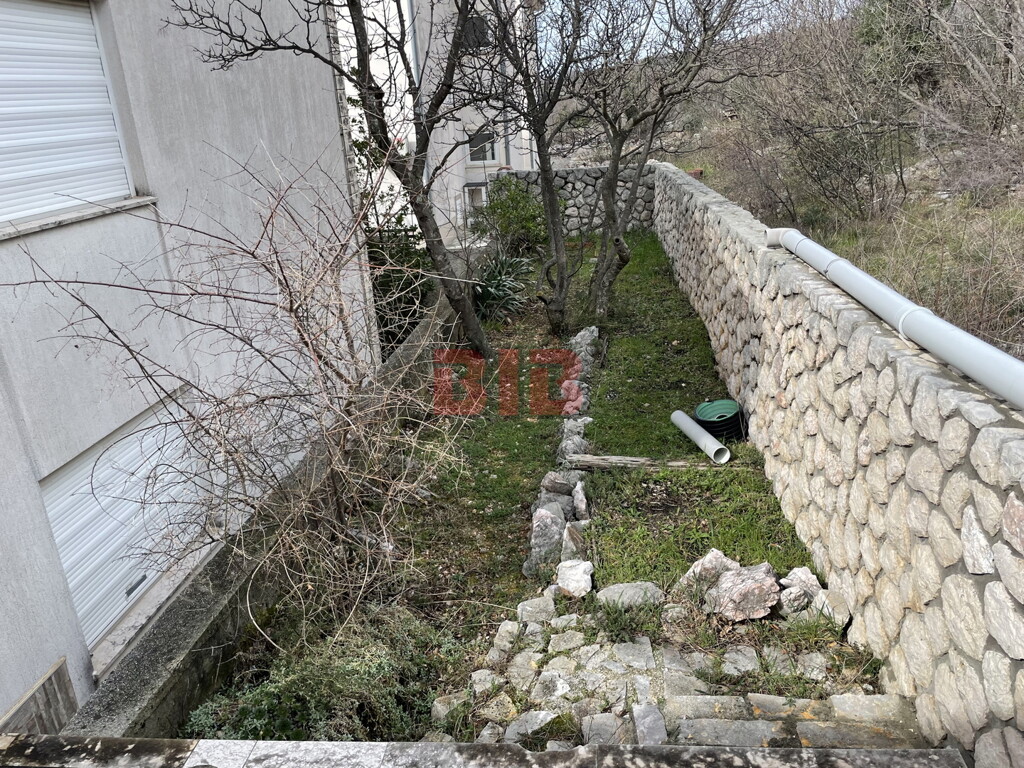 Image 6225991 - 18