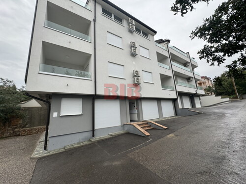 CRIKVENICA,NOVOGRADNJA,2S+DB,PARKING,150 METARA DO MORA