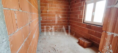 Thumbnail 6226027 - 12