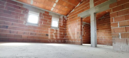 Thumbnail 6226027 - 4