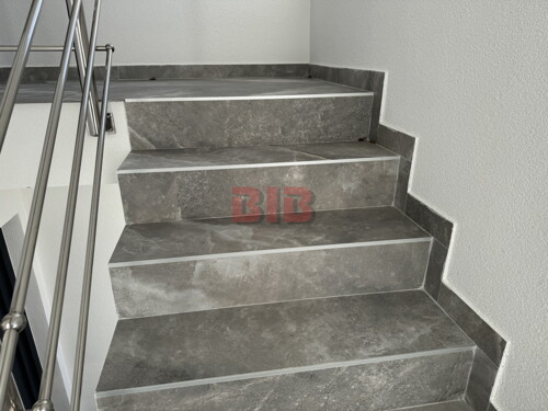 Thumbnail 6226054 - 11