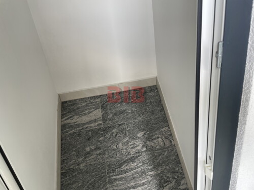 Thumbnail 6226066 - 9