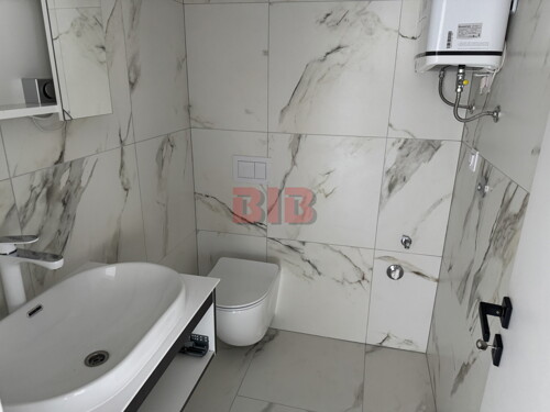Thumbnail 6226073 - 6