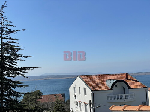 Thumbnail 6226106 - 3