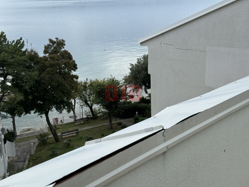 TOP LOKACIJA,APARTMAN,57M2,PARKING,30 METARA OD MORA