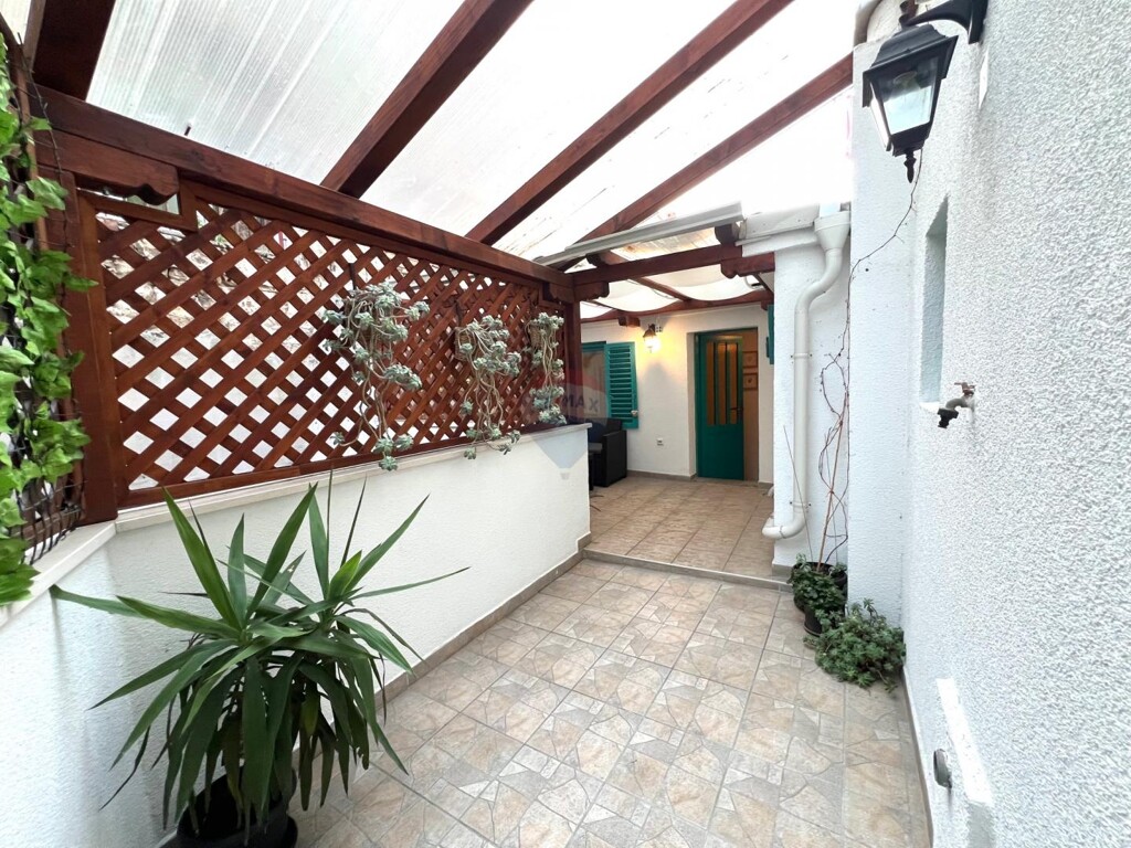 Image 6226206 - 4