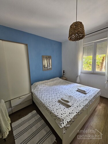 Thumbnail 6226230 - 7