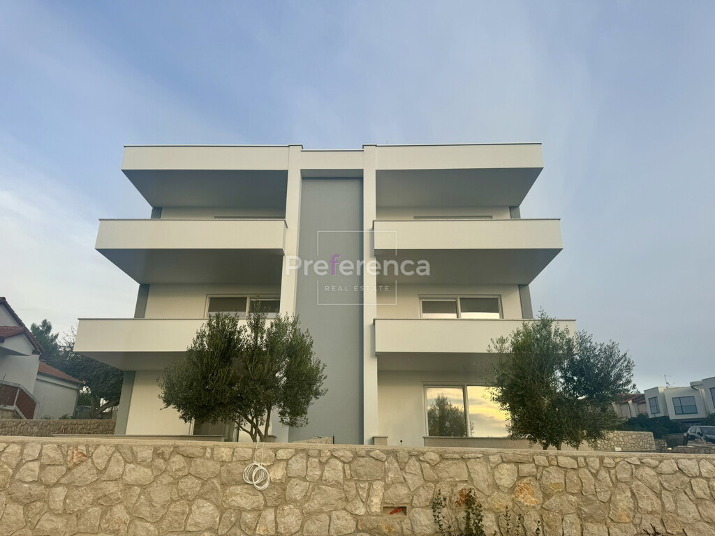 Image 6226838 - 8