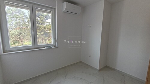 Thumbnail 6226910 - 16
