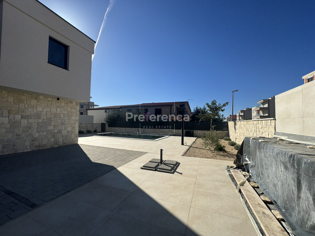 Image 6226917 - 4