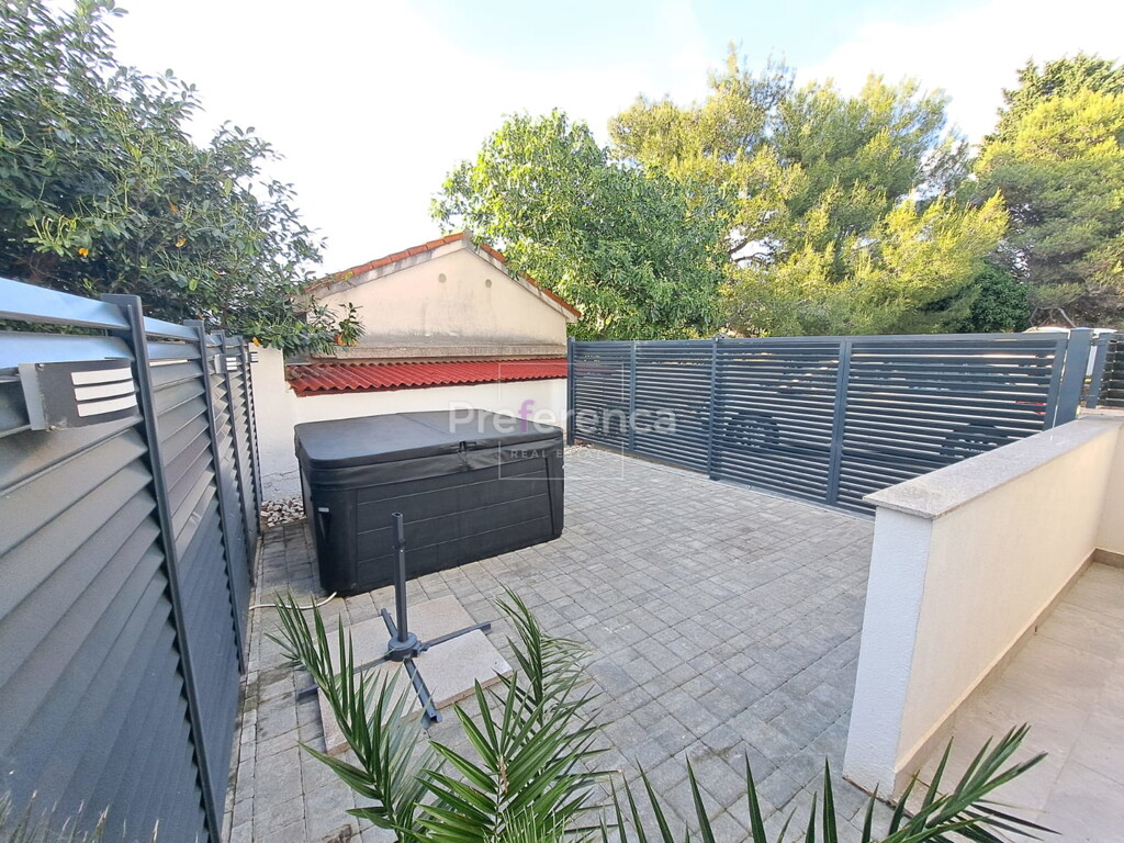 Image 6226928 - 1