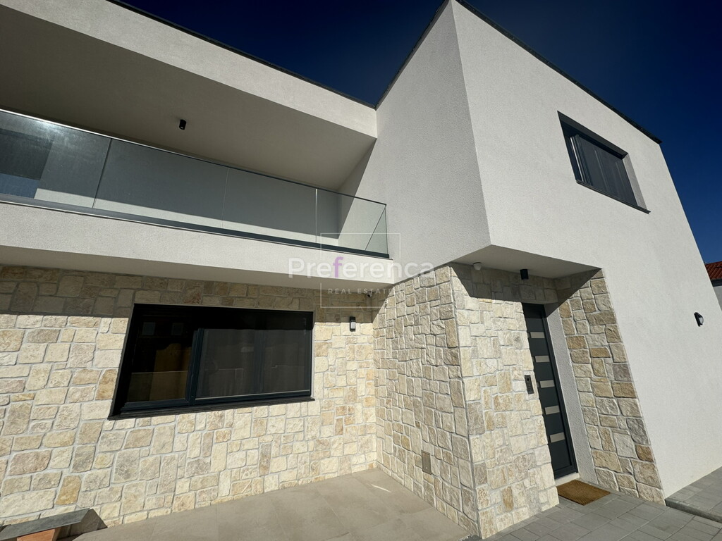 Image 6226932 - 6