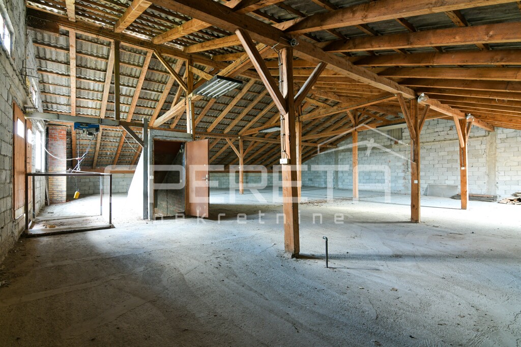 Image 6226975 - 7