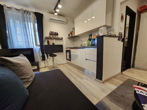 Thumbnail 6227013 - 3