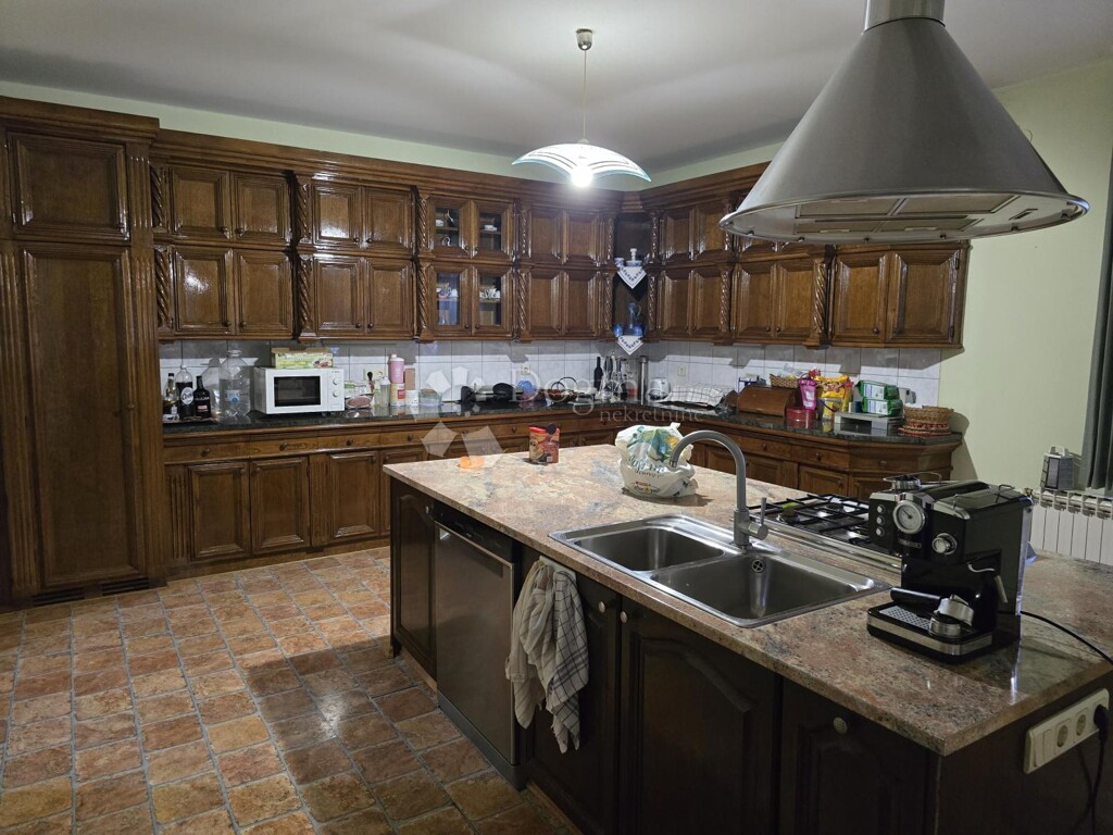 Image 6227175 - 13