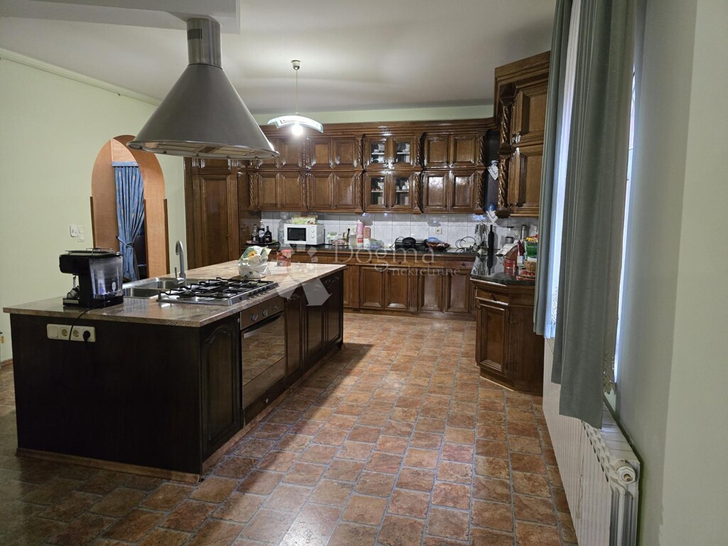 Image 6227175 - 14