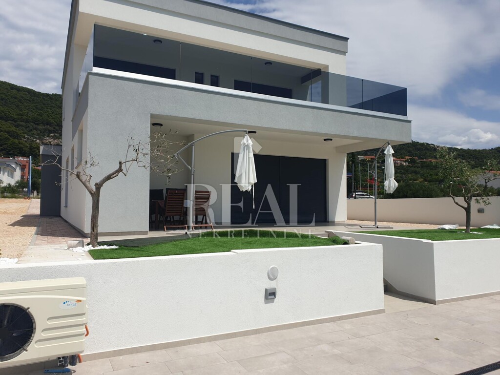 Image 6227235 - 2