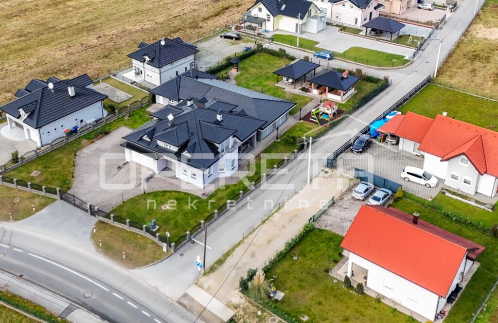 Image 6227270 - 26