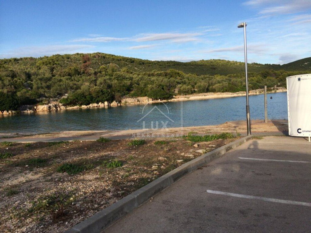 Image 6227774 - 7