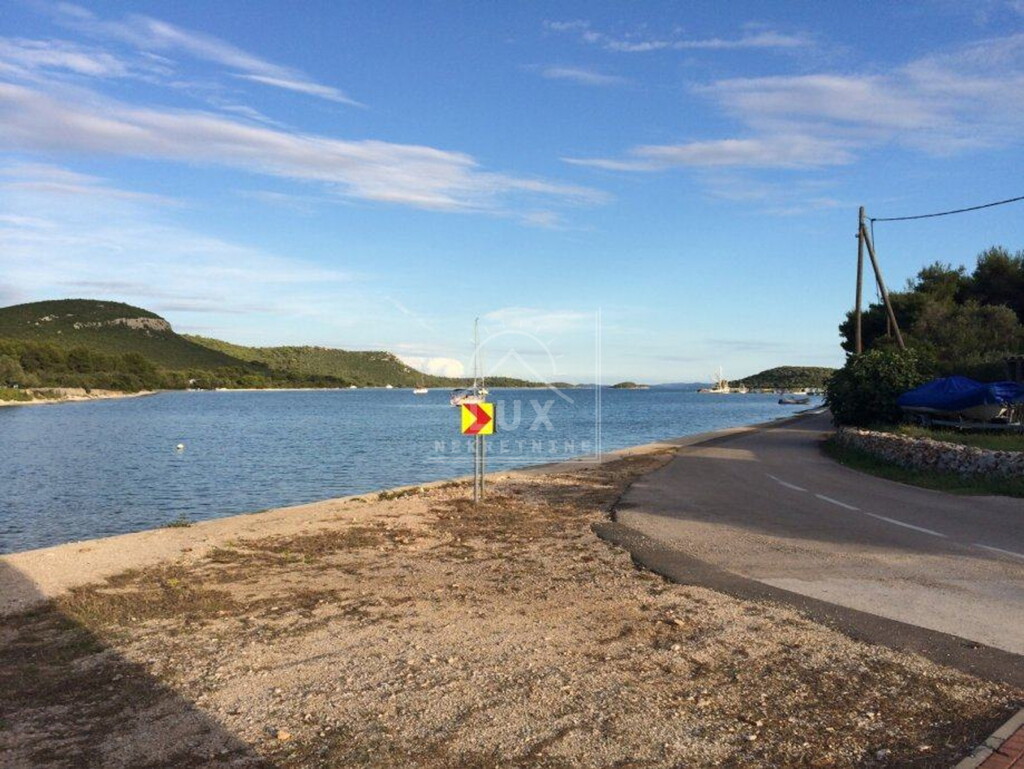 Image 6227774 - 8