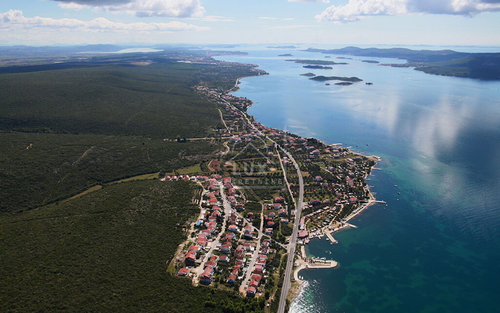 Image 6227804 - 8