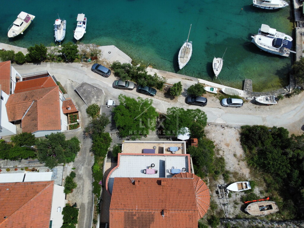 Image 6227828 - 4
