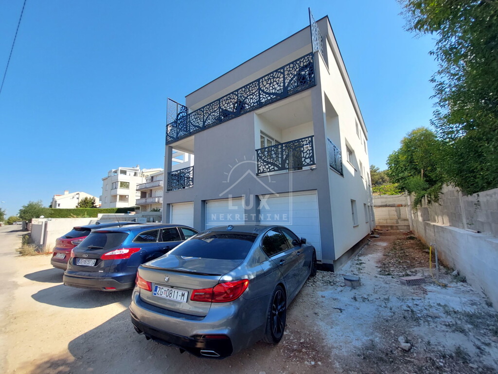 Image 6227833 - 1