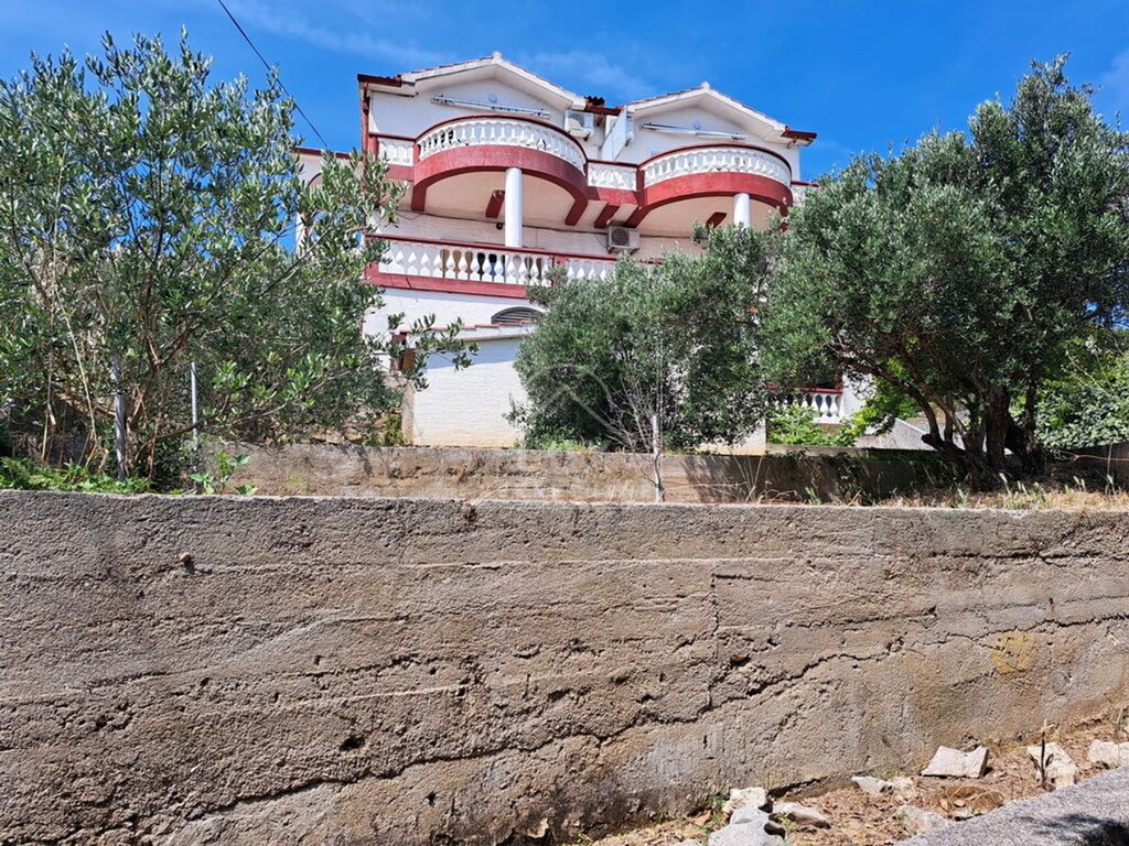 Image 6227850 - 1