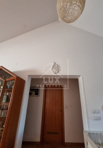 Thumbnail 6227851 - 4