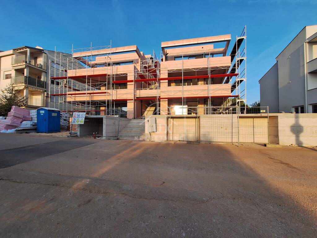 Image 6227863 - 3