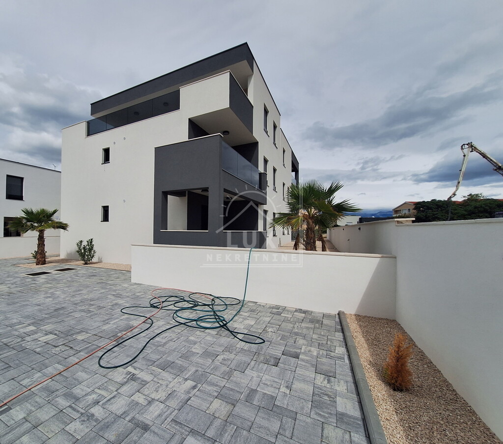 Image 6227890 - 4