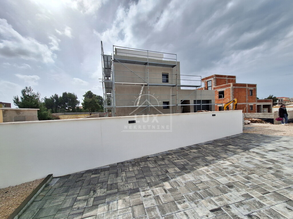 Image 6227891 - 3