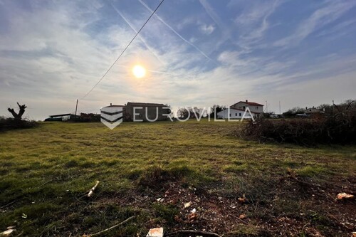 Thumbnail 6228011 - 2