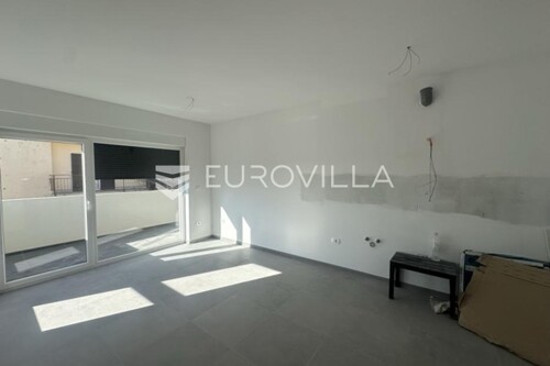 Istra, Medulin, novogradnja, svijetli trosoban stan NKP 53 m2 na 1. katu, odl...