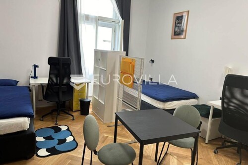 Zagreb, Nazorova ulica, prekrasan stan s 4 sobe, za studente