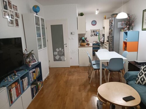 TREŠNJEVKA - Novije gradnje, 50m2 sa GPM 2.-S, Balkon