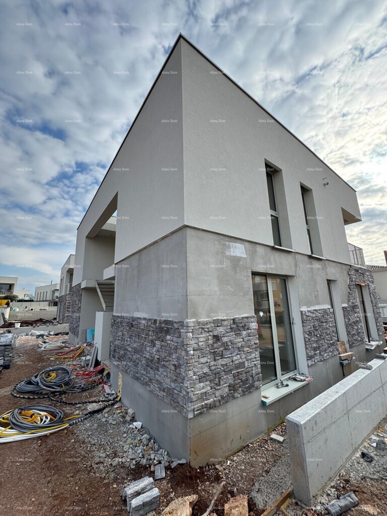 Image 6228149 - 8